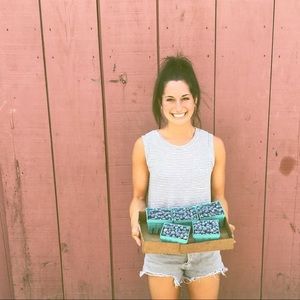 Meet your Posher, Hannah